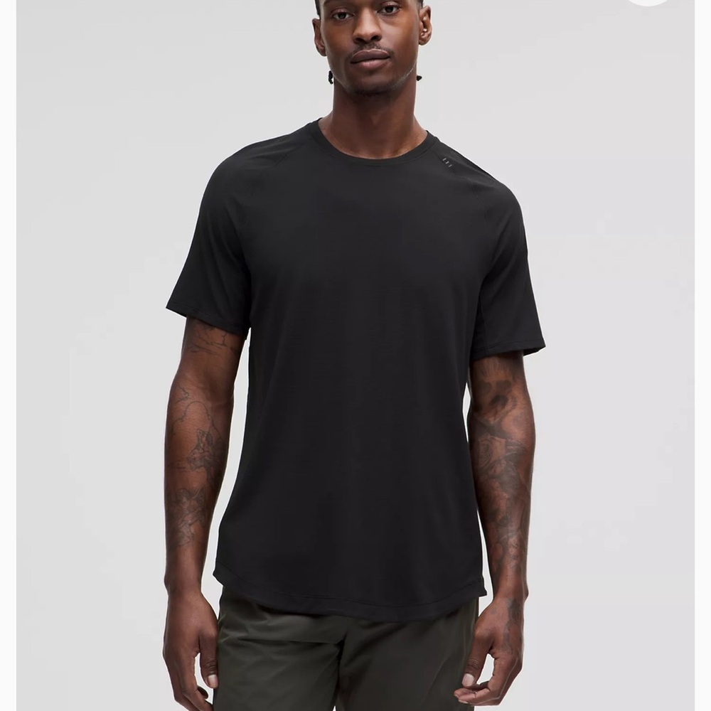 Lululemon License to Train Short-Sleeve Shirt